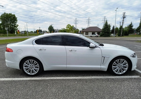 Jaguar XF cena 51900 przebieg: 251121, rok produkcji 2012 z Wyszków małe 211